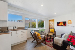 Picturesque View - 2 bedroom flat with kitchenette